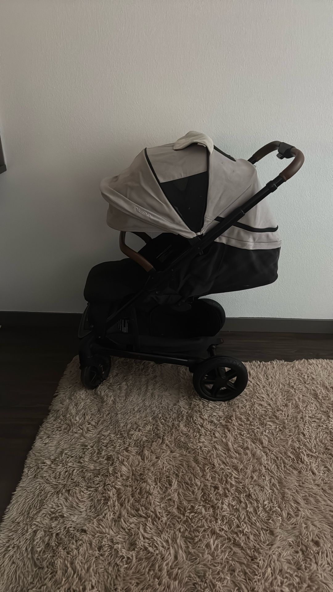 Numa Stroller