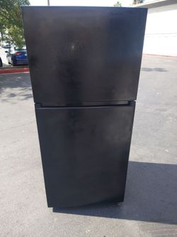 Black Top-Freezer Refrigerator with delivery