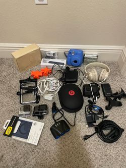 🔥 $500+ Value Electronics Bundle – GoPro Hero 4, Instax Mini 9, Beats, OtterBox, Cameras & More