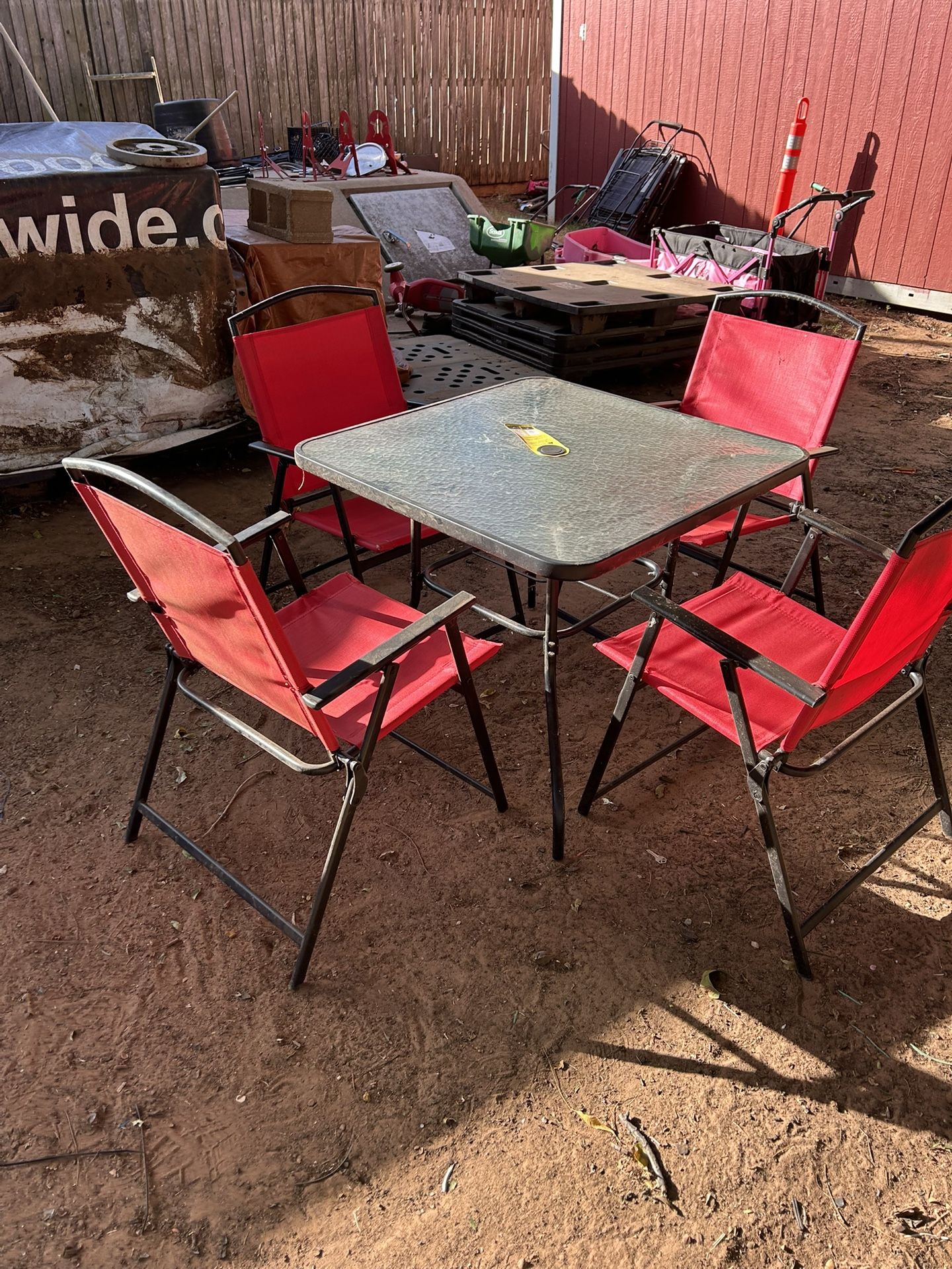 Out Door Patio Set Good Condition CASH ONLY WILL DELIVER FOR EXTRA 