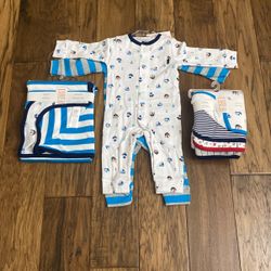 Just One You By Carter’s Set Blanket Outfit Burp Cloths 