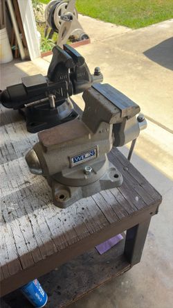 Wilton Vice