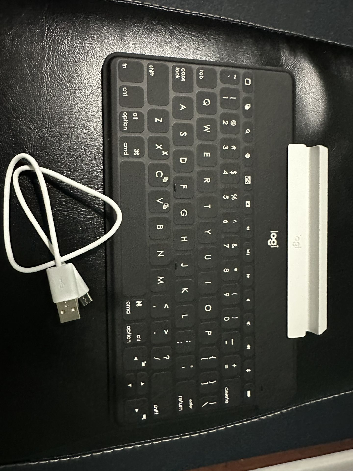 Logitech iPad Keyboard 