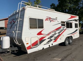 2006 Ragen toy hauler ss2400