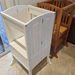 Lot Of 2 Guidecraft Wood Foldable Toddler Tower Kitchen Helper, Adjustable Height