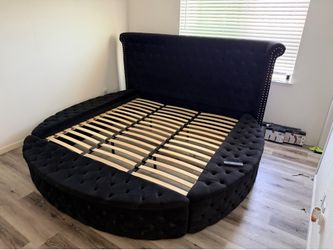 Circle bed king size