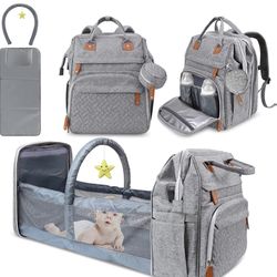 3 Feature diaper bag turns in to napper or changed table 