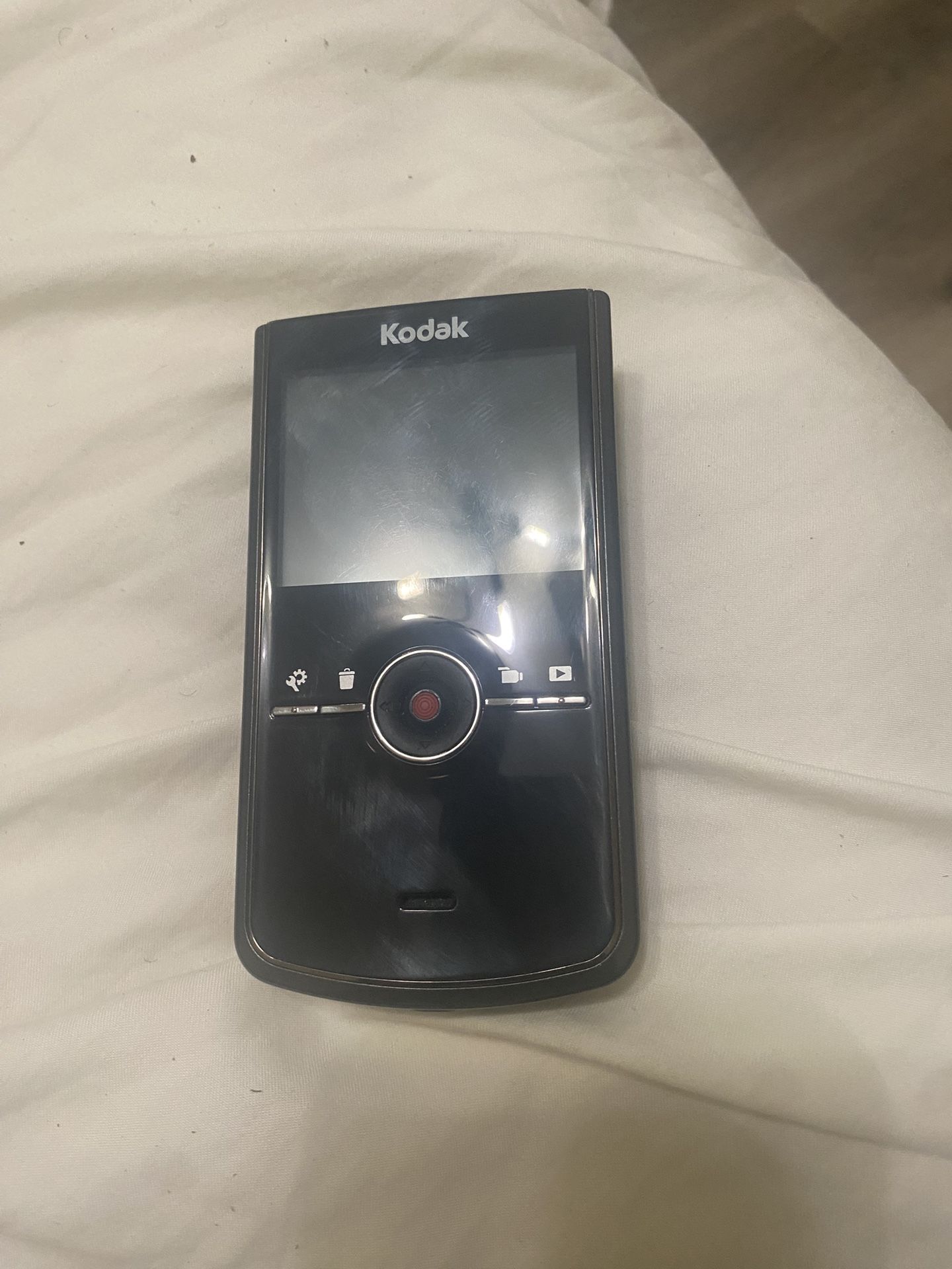 Kodak Zi8 1080P HD Pocket Video Camera Camcorder W