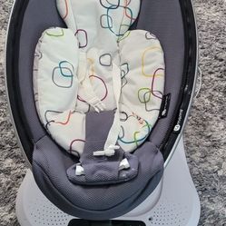 4 Moms Baby Swing