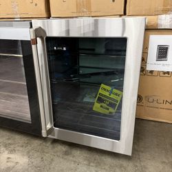 Cafe 24in Undercounter Beverage Center