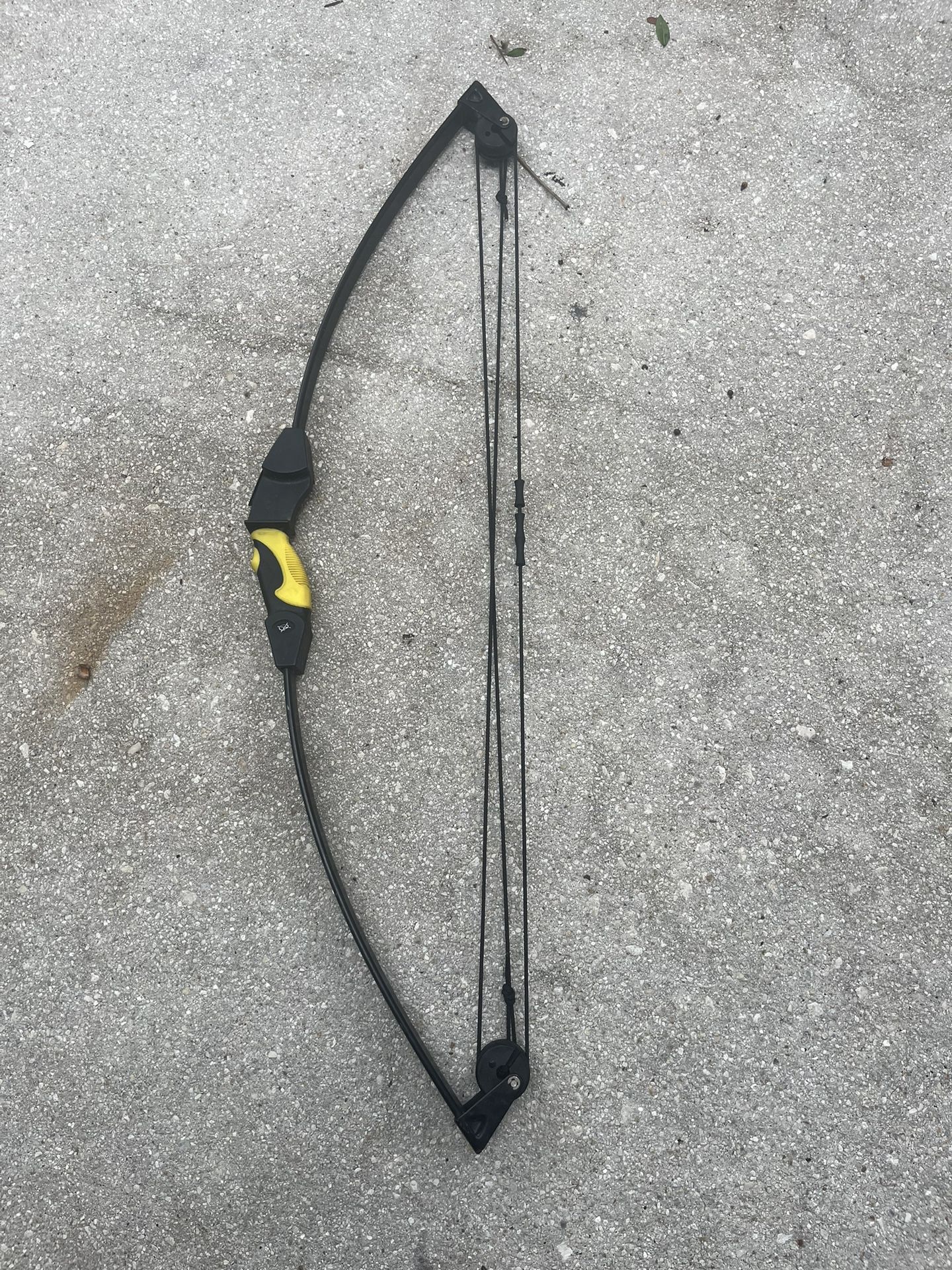 Barnett Outdoors Lil Banshee Jr. Compound Youth Archery
