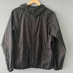 Uniqlo Women’s Windbreaker 