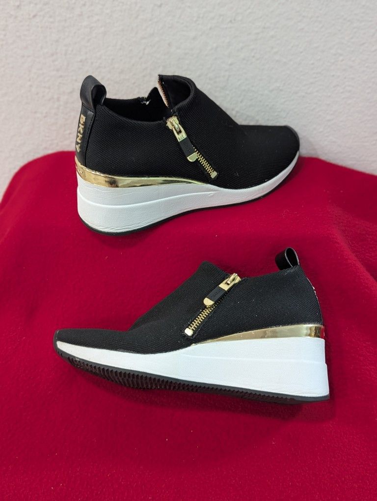 DKNY Palma Slip-On Wedge Women's Sneakers Bootie Shoes Size 7.5