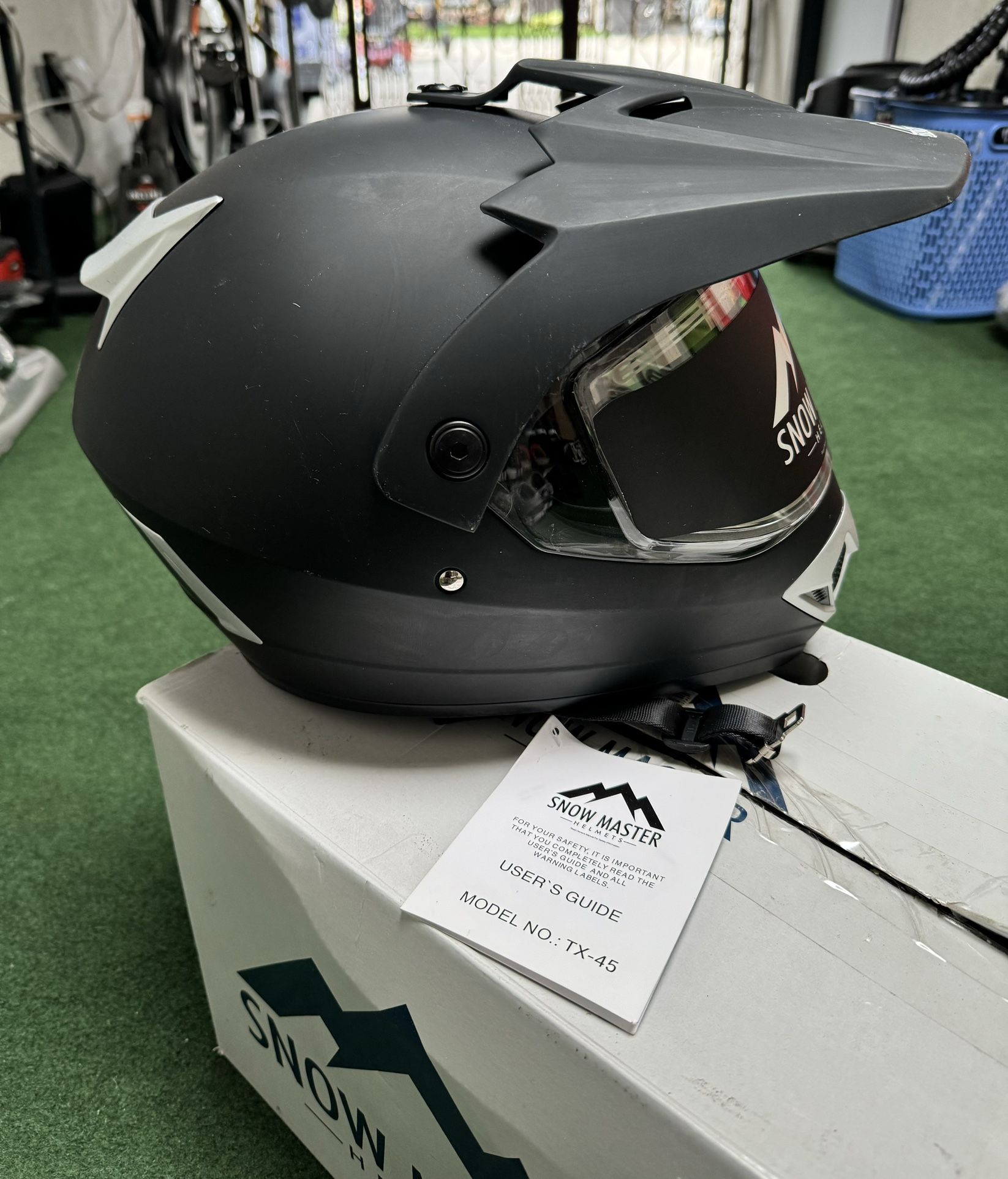 Dual Street and Sport Motorcycle Full Face Helmet Men and Women - ECE and DOT Approved