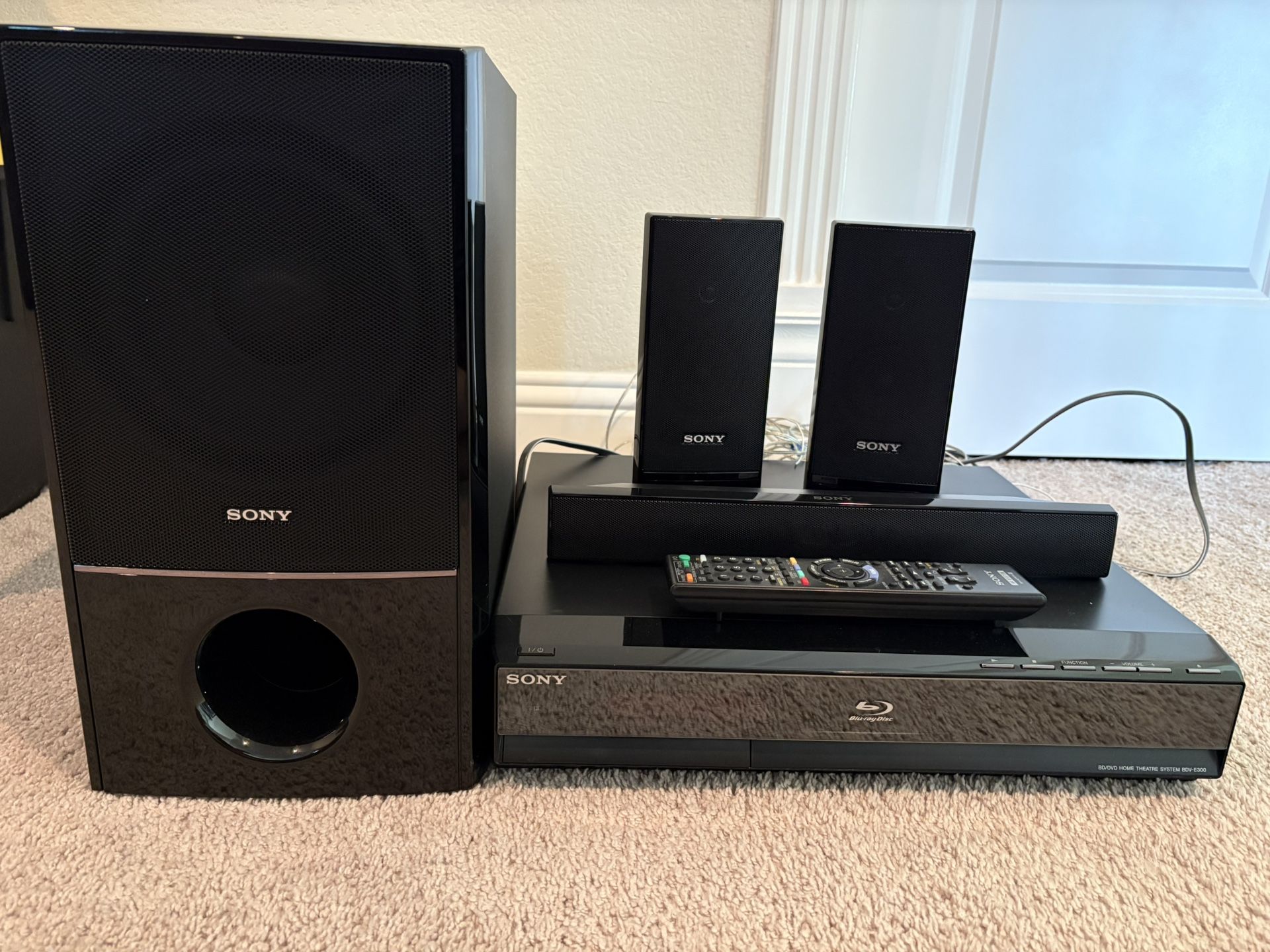 Sony Home Theatre System BDV-E300