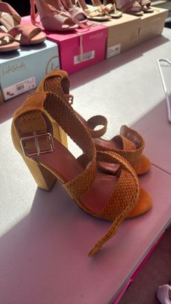 Cute Camel Lace-Up Block Heel Sandals – Size 8