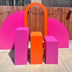 Backdrops And pedestals