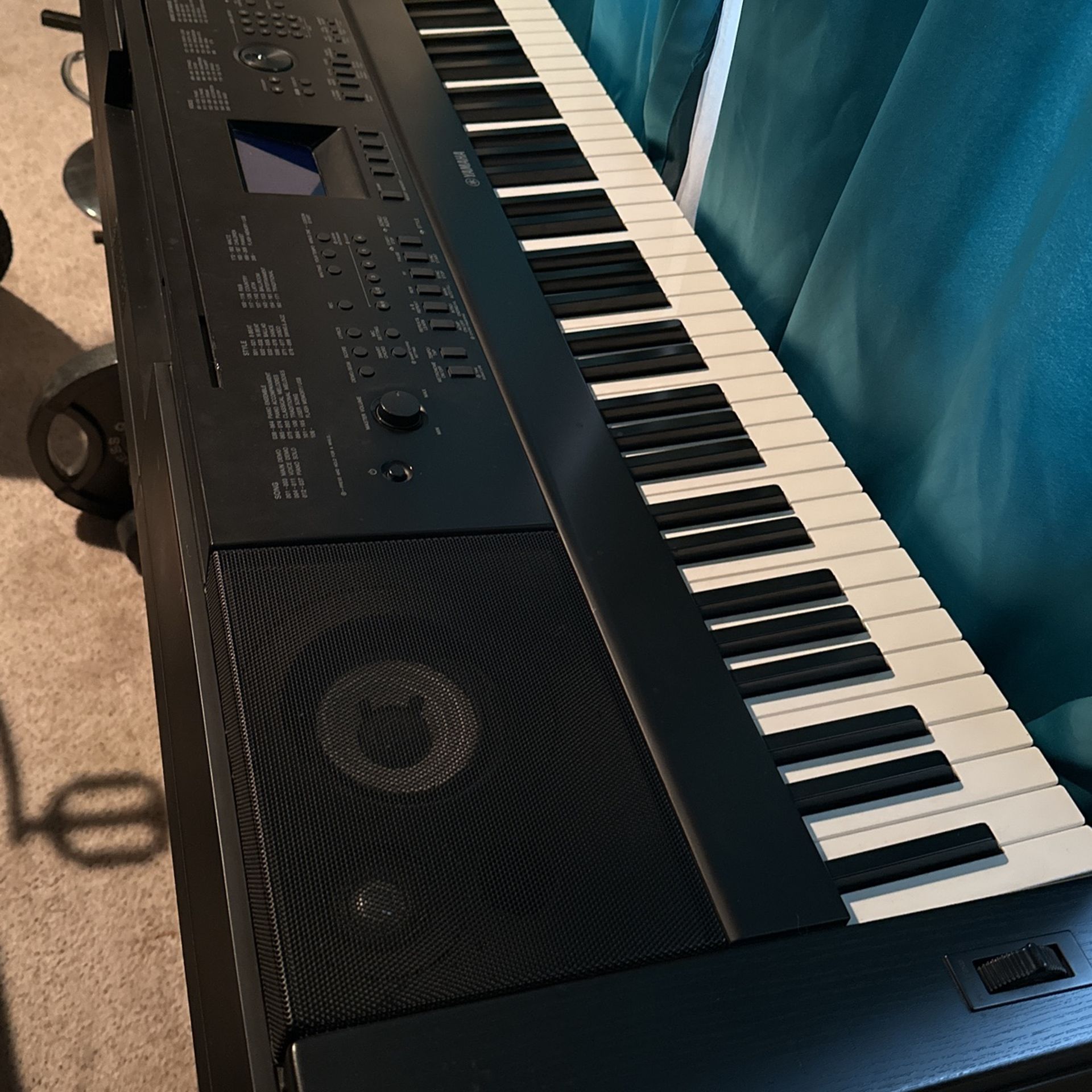 Yamaha DGX660
