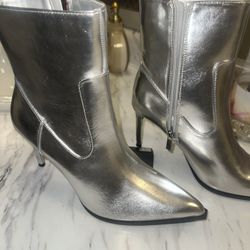 Size 8 Never Uses Still Tags Paid 48$ Asking 25