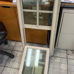 Vinyl Window -tan- Single Hung