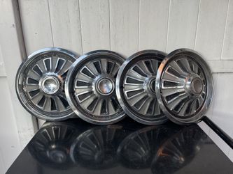 1967 Mercury Cougar Hubcaps 14 Inch