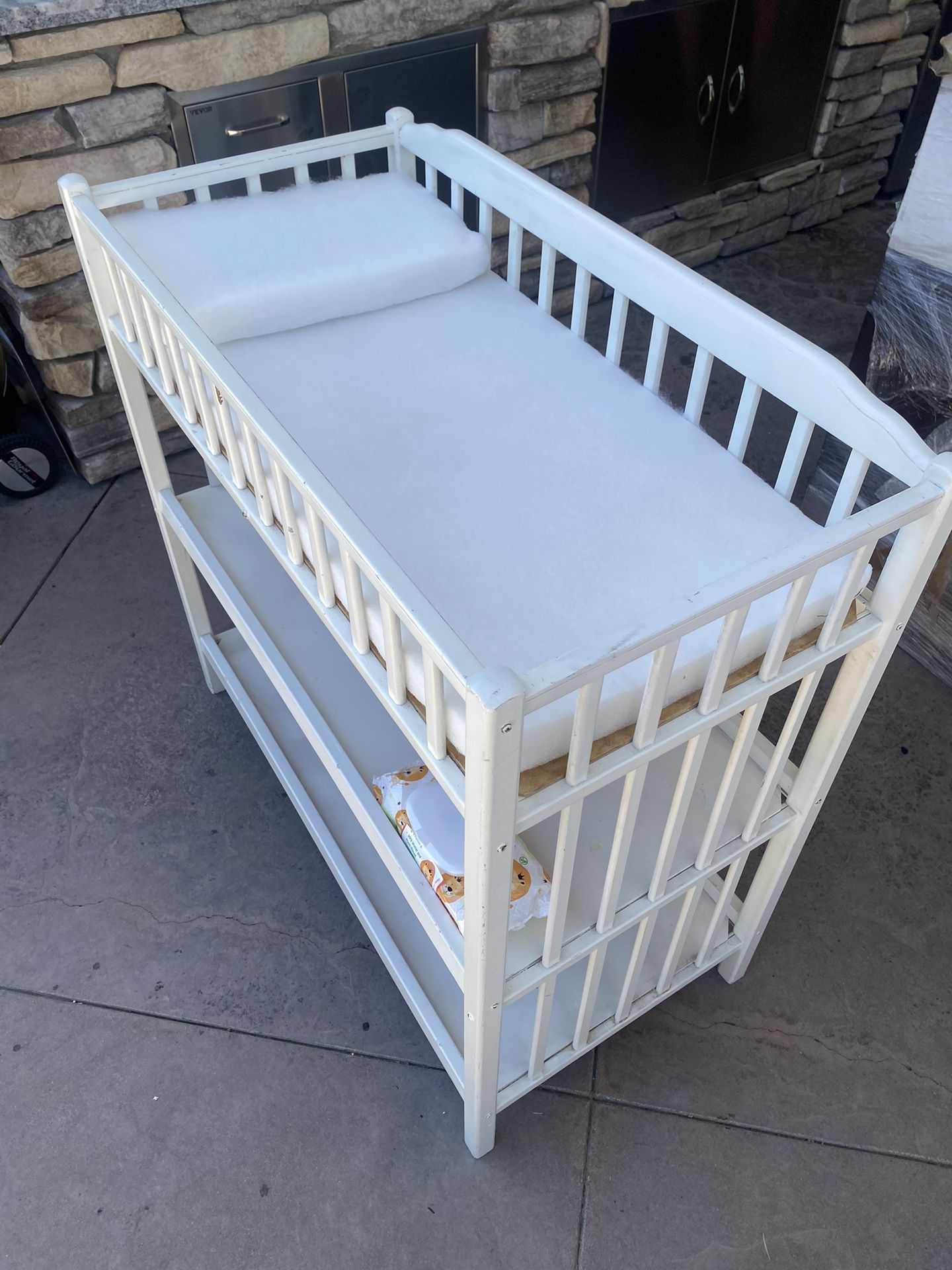 Infant Changing Table 