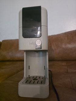 bella PRO - Perfect Grind Single-Serve Coffee Maker w/ built in grinder!!