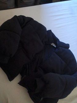Puff jacket for woman is a l but fits like a m crop fit