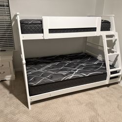 Twin /full Bunk Bed Frame With Mattress 