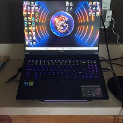 MSI Stealth 16 Studio A13V Laptop Great Condition 