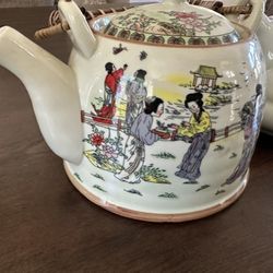 Tea Kettle ( Elegant)