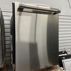 Thermador Stainless Steel 24” Dishwasher 