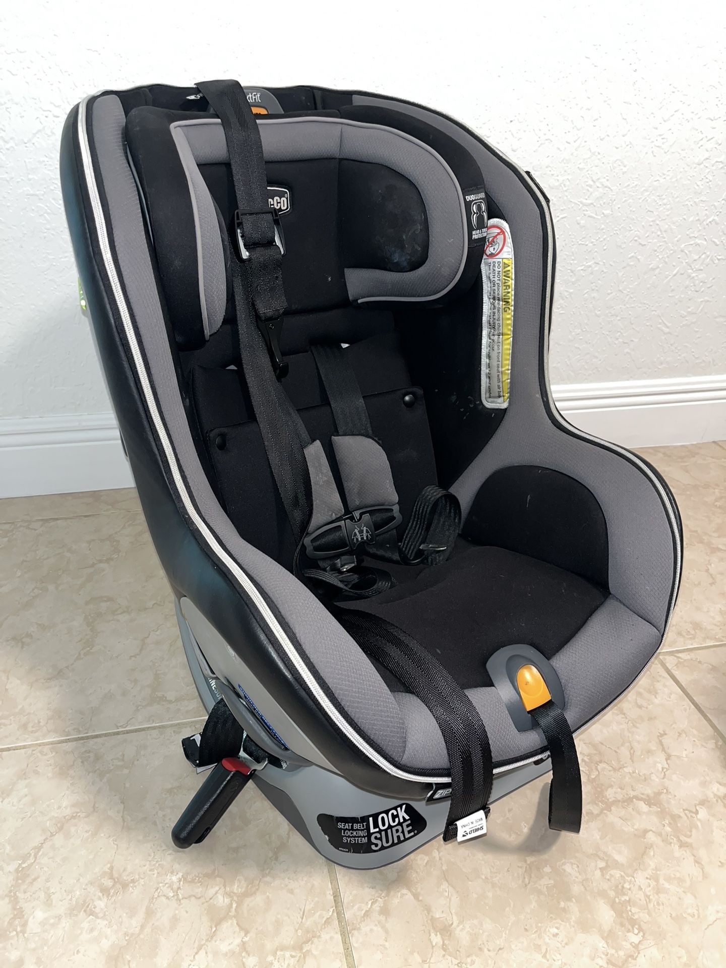 Chicco NextFit Zip Convertible Car Seat - Carbon (Black/Grey)