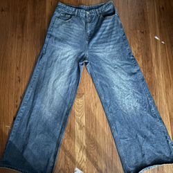 baggy jeans
