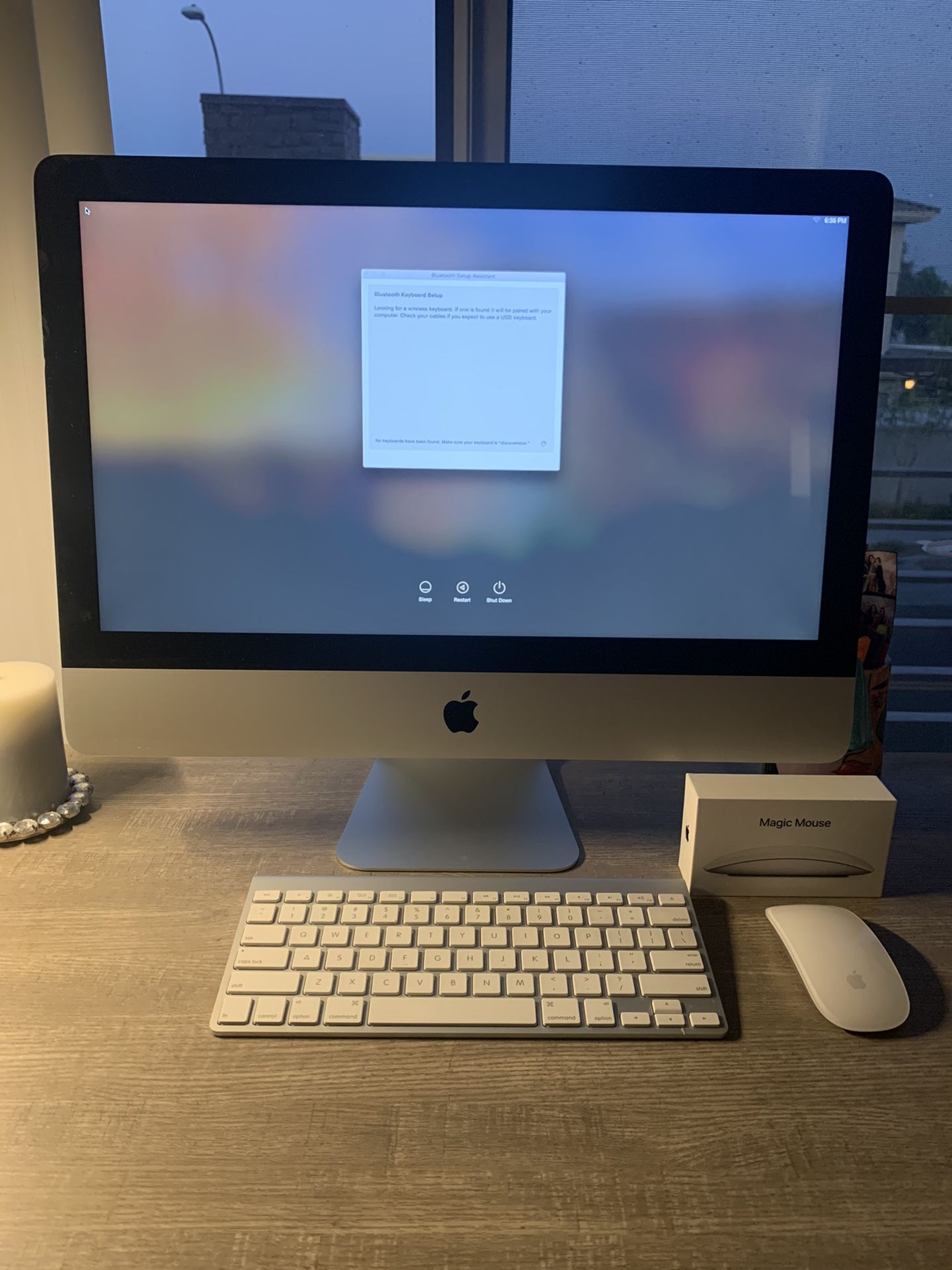 Apple IMAC desktop with keyboard and mouse