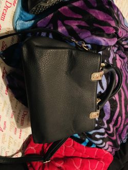 Hand bag