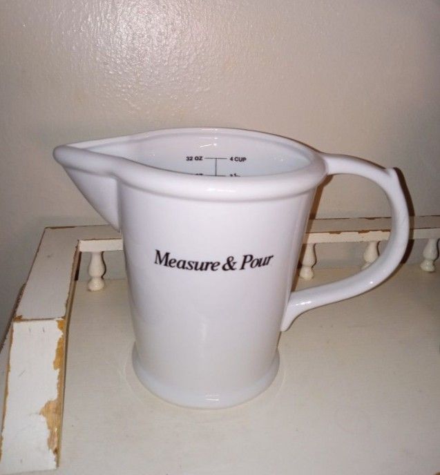 Ceramic Measuring Spout Cup