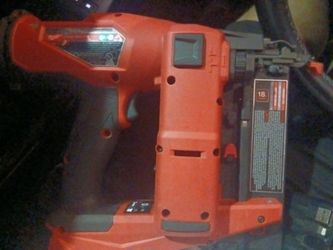Milwaukee 18in Brad NailGun