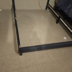 🛏️ Full Size Bed Frame for Sale – Almost New | $60 (Cash Only)
