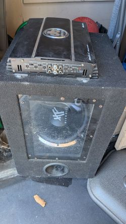 Kicker box with amp