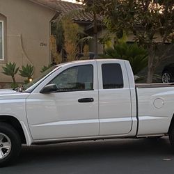 2008 Dodge Dakota