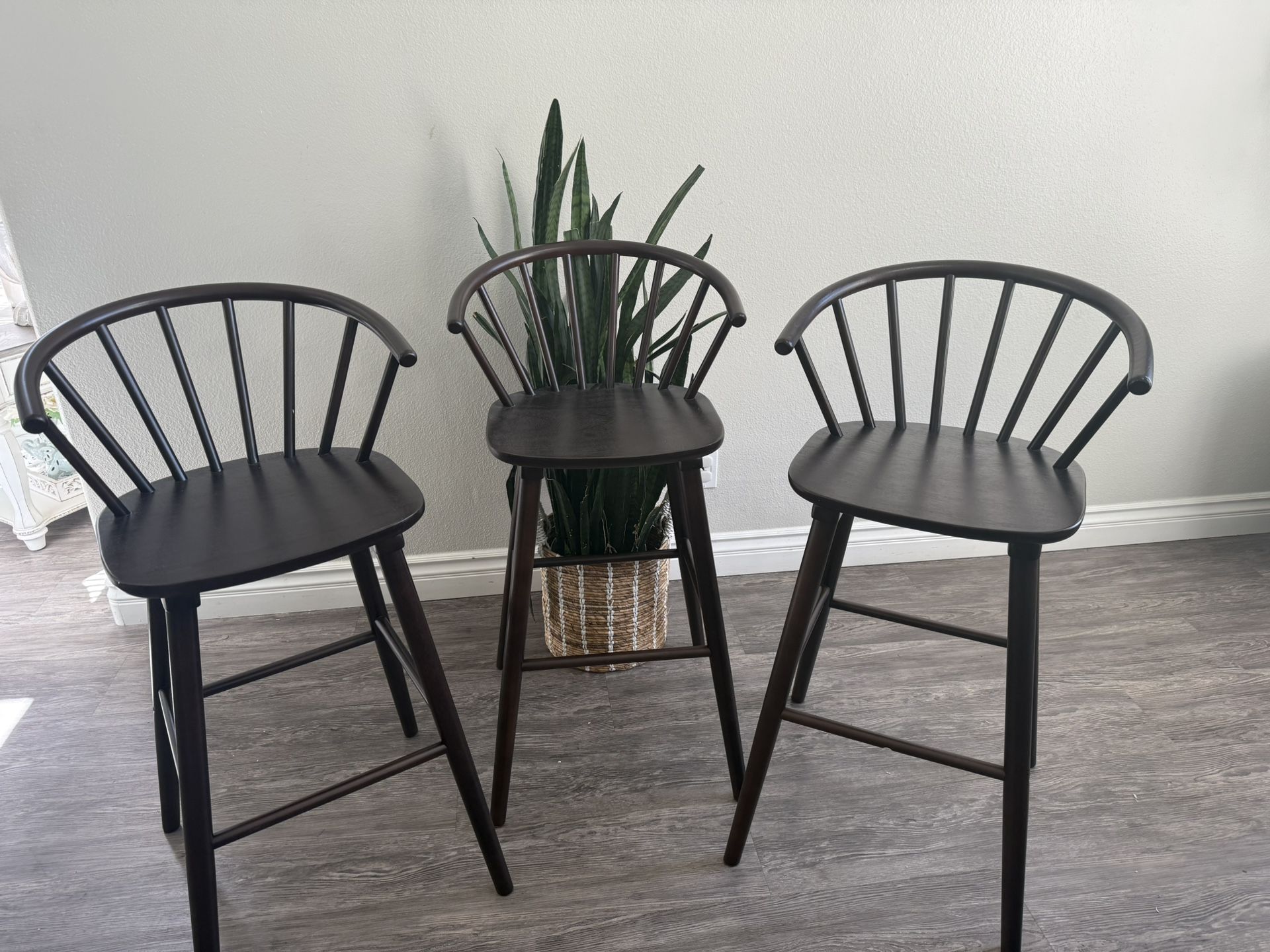 LUE BONA Wood Bar Stools with Semicircular Backrest, Espresso Farmhouse Barstools Set of 3, Modern Counter Height Bar Stools for Kitchen Island Pub, 3