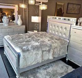 Silver Bedroom Set 4 Pcs FINANCE AVAILABLE  New