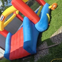 Little Tikes Inflatable Biuncer Ages 2-10