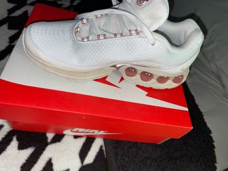 Nike Air Max – Brand New – Size 5.5