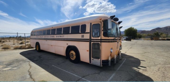 1988 Crown Bus