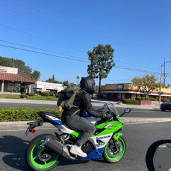 2024 Kawasaki Ninja 500 SE