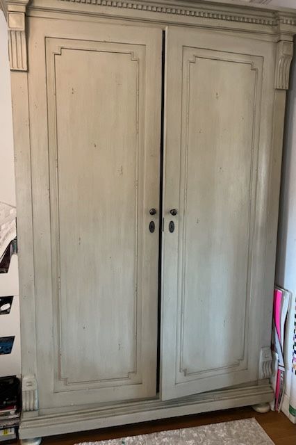 Dresser (armoire)