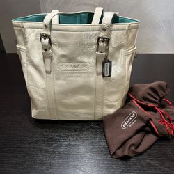 Coach Tote Patent Leather Glossy Bag