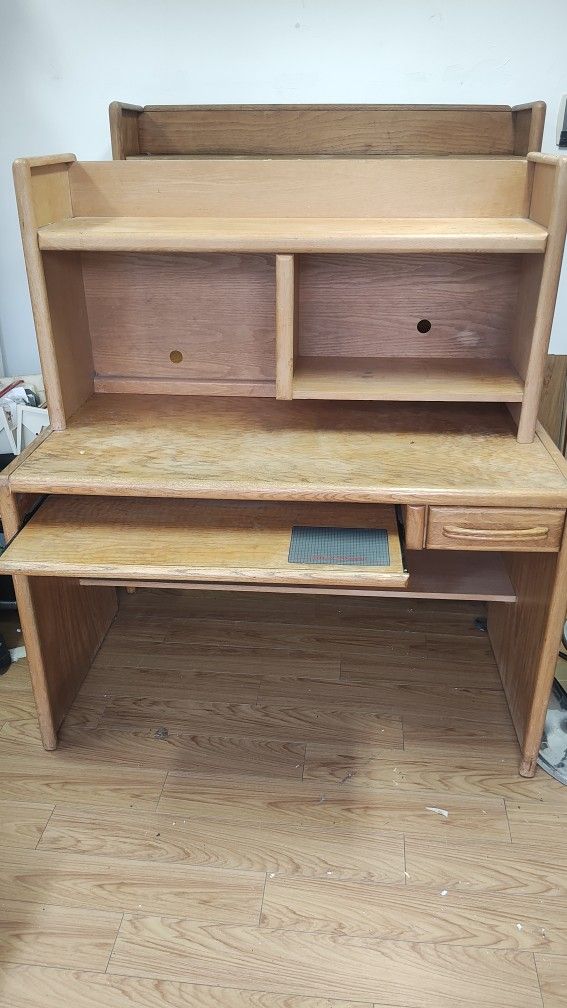 FREE OAK COMPUTER DESK W/ HUTCH